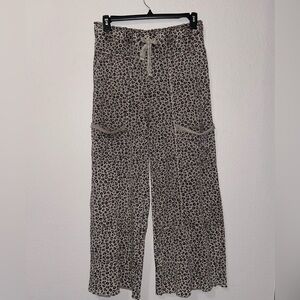 Chic Animal Print Wide-Leg Pants